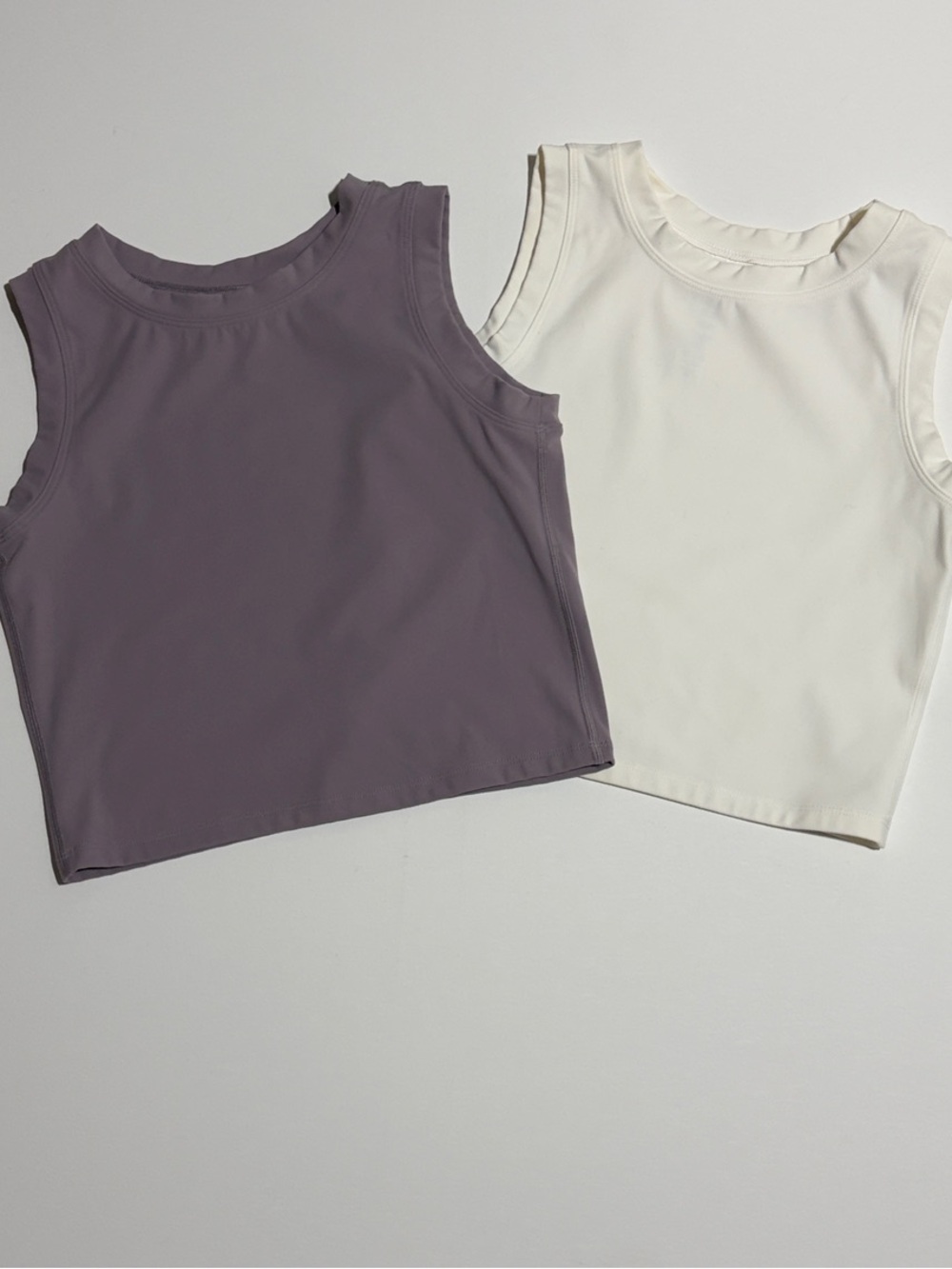Athleisure Crop Tank Bundle XS White & Mauve HeyNuts Workout Yoga Tops - Picture 2 of 6